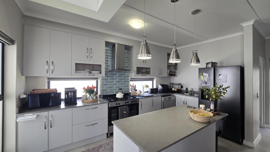 3 Bedroom Property for Sale in Groot Phesantekraal Estate Western Cape